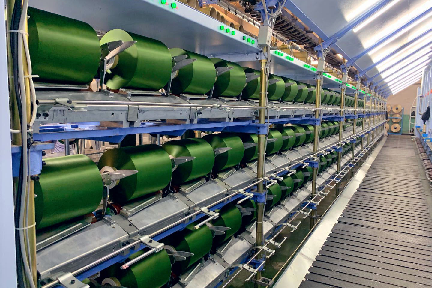 Solution dyed polyester DTY Solution dyed polyester DTY